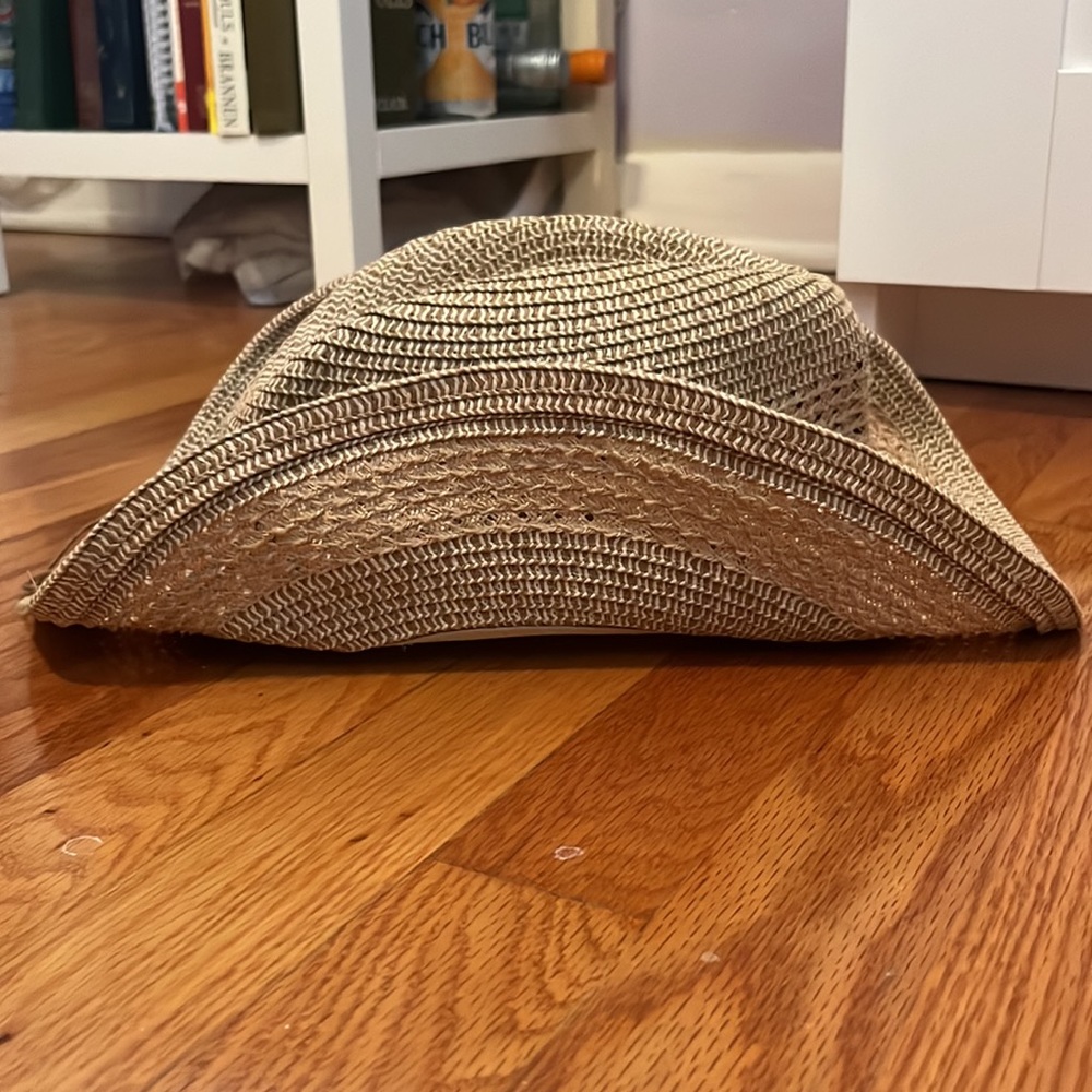 Cowgirl hat - Picture 2 of 2